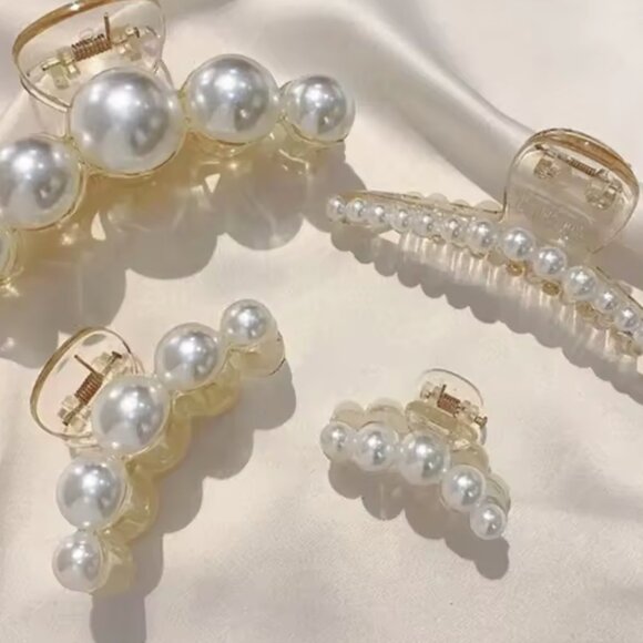 Gold Pearl Hair Clip Set - Picture 2 of 4